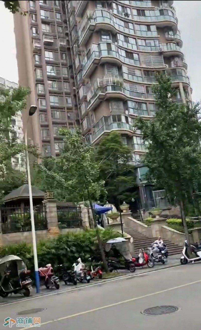 W龙泉全业态证件齐全人气旺铺低价转让图3