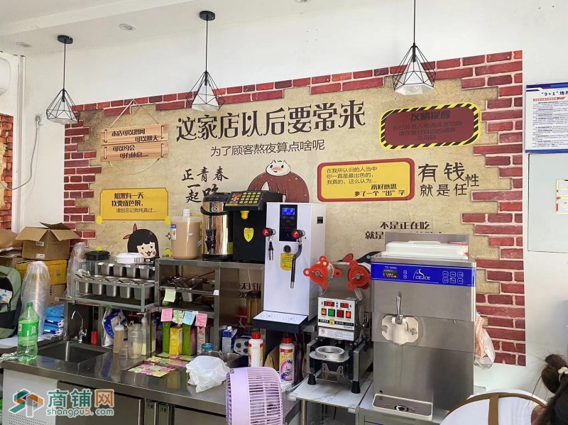 易铺推荐  木渎30平特色小吃店  人流稳定 接手可以做，临街店铺  人流密集图2
