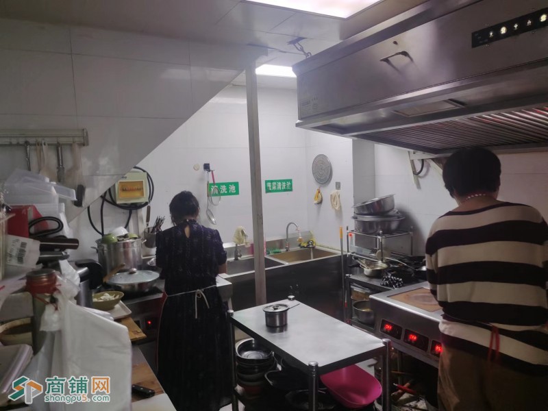 商铺推荐本店位于中环百汇商业区餐饮店诚心转让图2