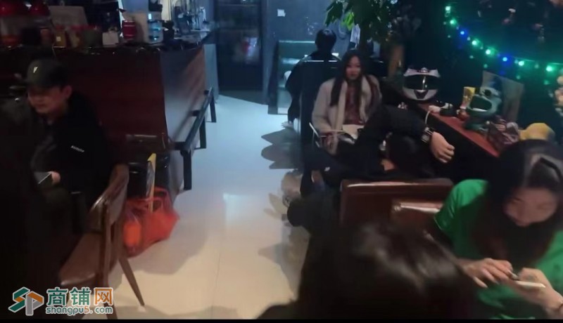 铁西区云峰北街酒馆酒吧出兑可空兑兑费低人流大图2