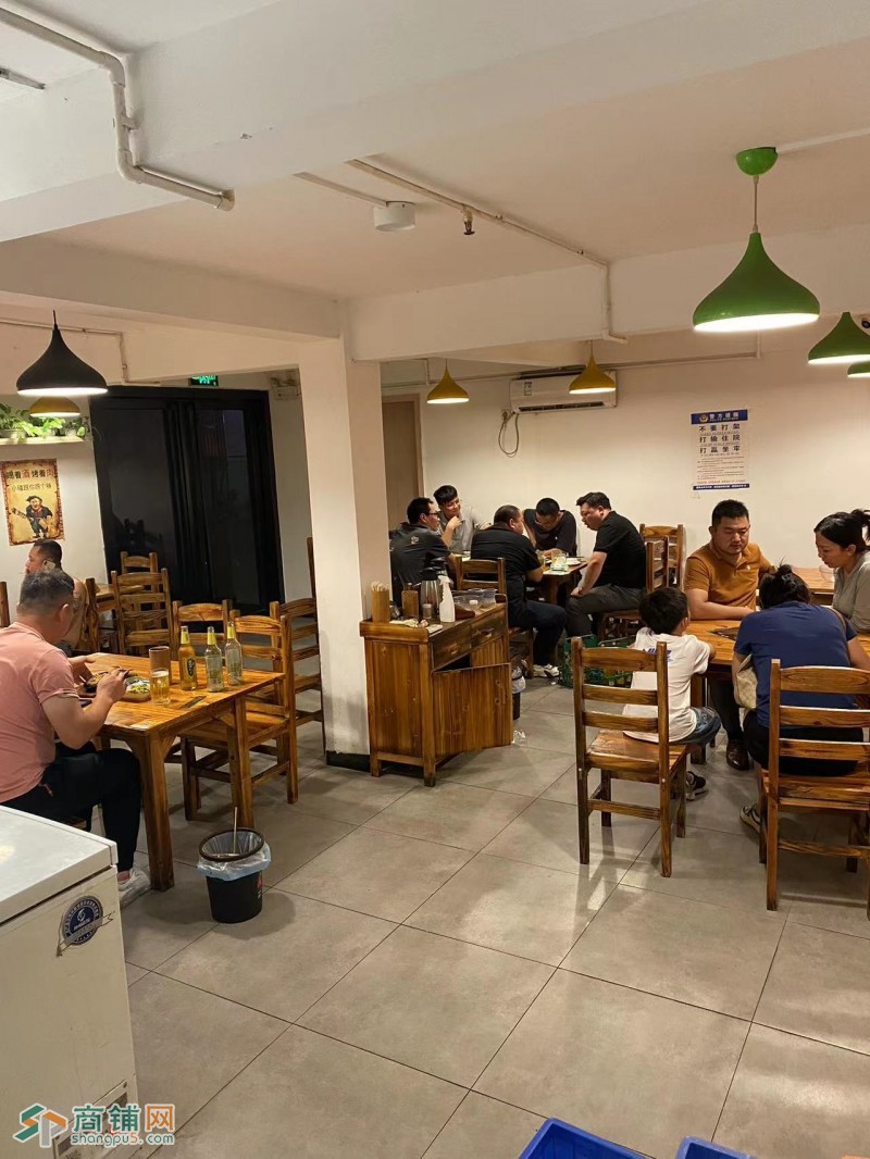 W宝安经营十年老店餐饮店整体优价转让图2