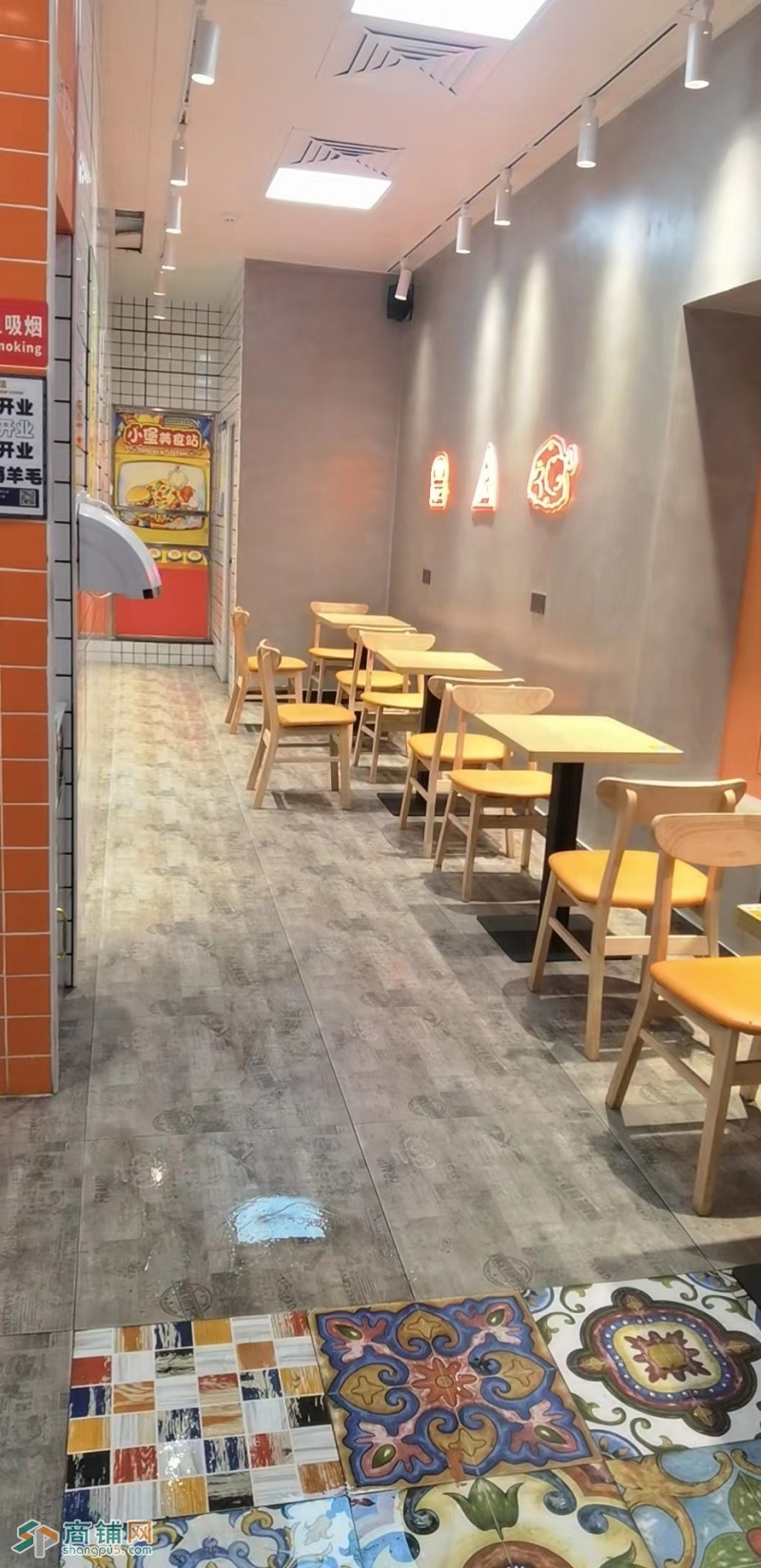 W龙华观澜观荟里韦小堡汉堡店转让图2
