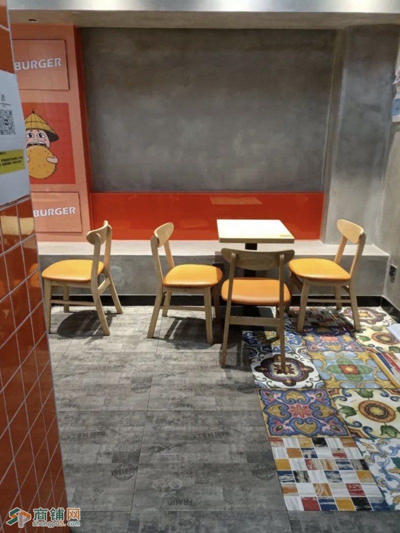 W龙华观澜观荟里韦小堡汉堡店转让图3
