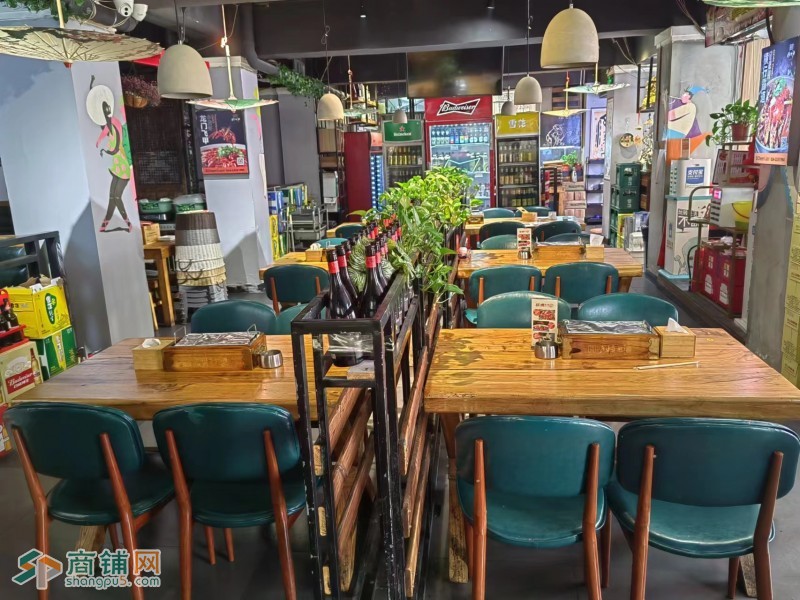 沈河区大门脸纯一楼旺铺烧烤店转让图3