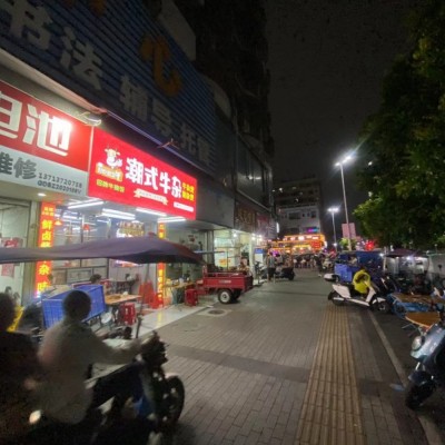 宝安临街餐饮店