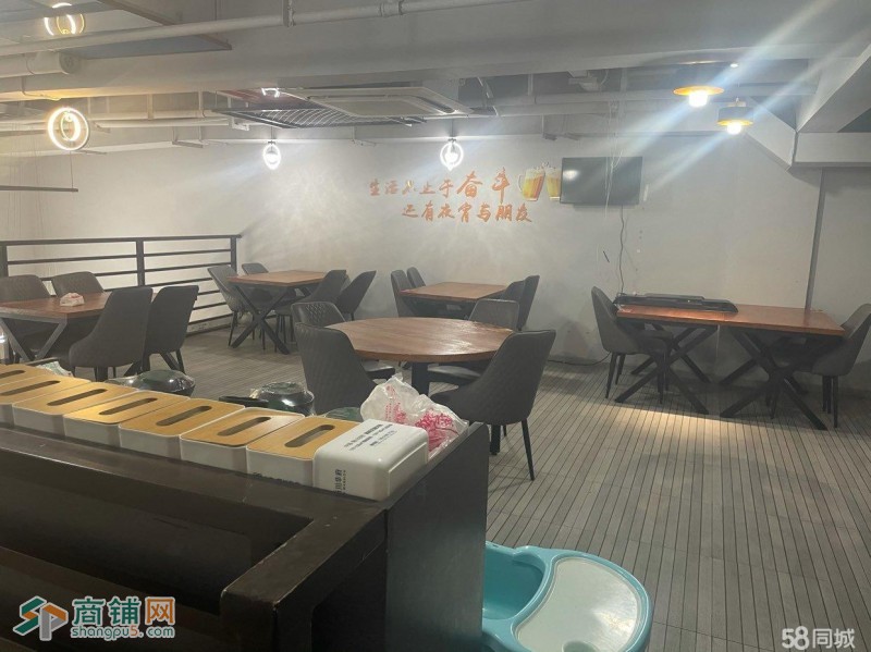 W高新夜宵 证件齐全 万人流小区 旺铺转让图3