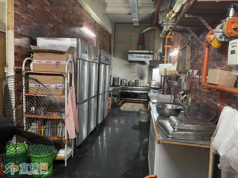 W南山经营十年老店餐饮店整体优价转让图3
