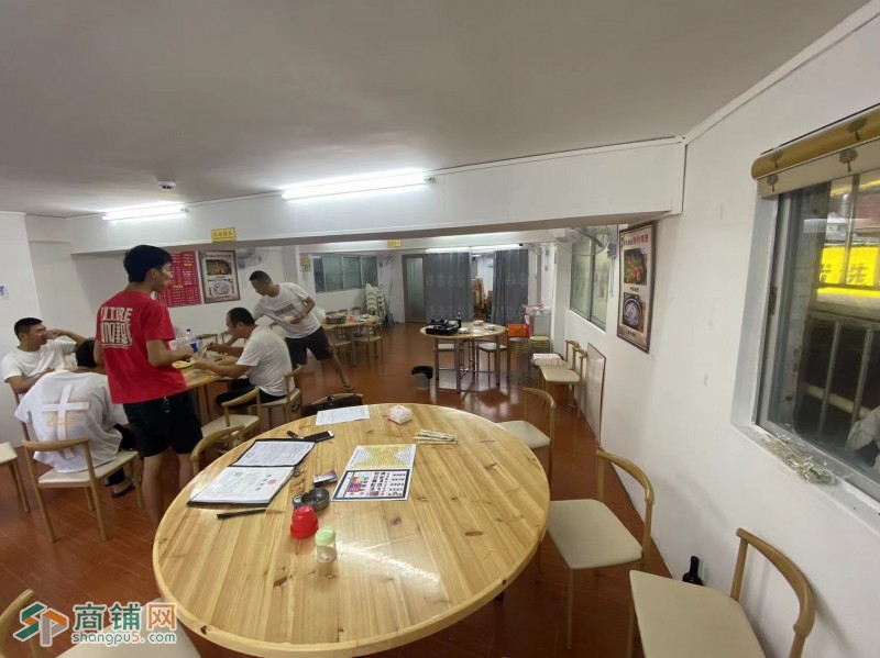W泥岗地铁口旺铺转让图3