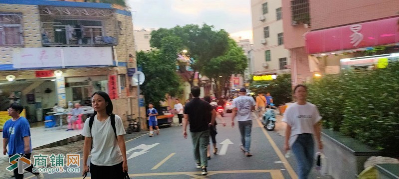 龙岗区坂田街道聚缘私房菜+棋牌室转让W图2