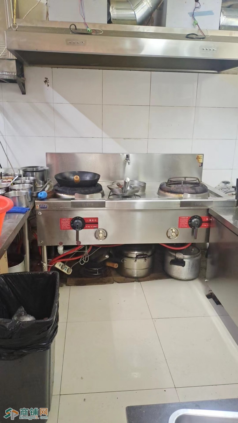 于洪区齐云山路烧烤店餐饮店出兑兑费包租金图2