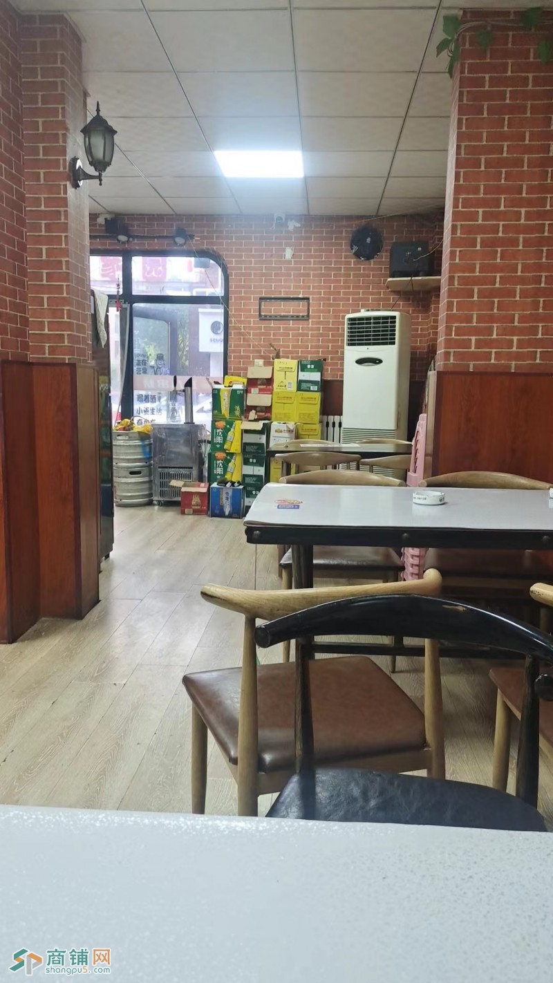 于洪区齐云山路烧烤店餐饮店出兑兑费包租金图3