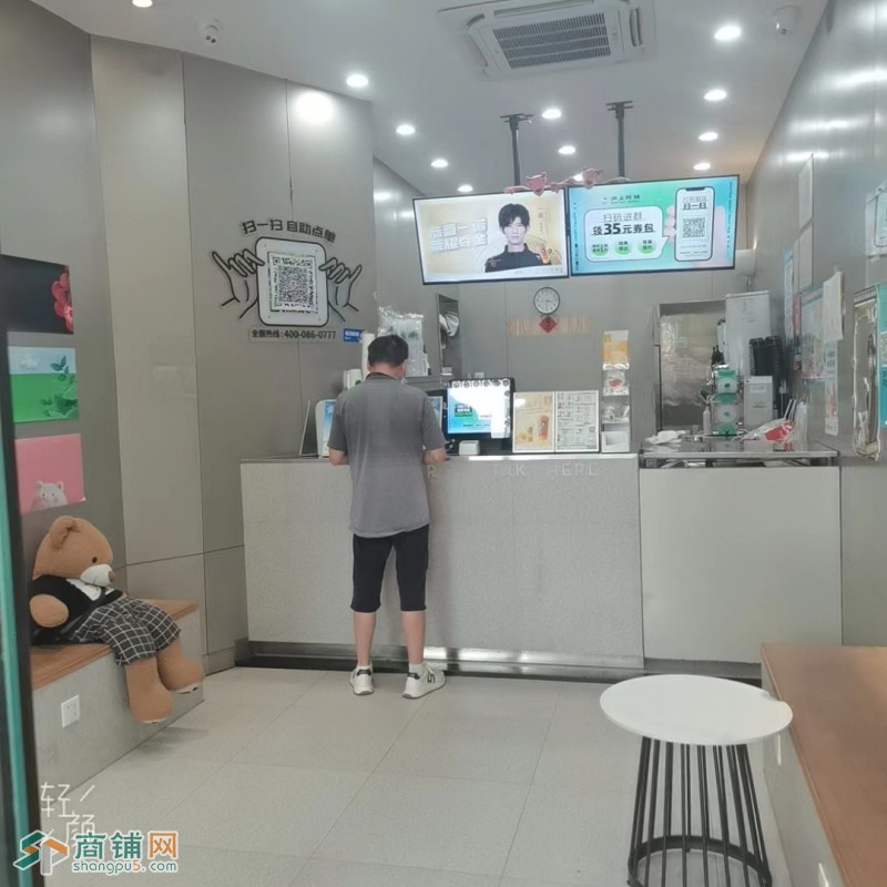 W  捡漏  光明区凤凰城  沪上阿姨 奶茶旺铺  转让图2