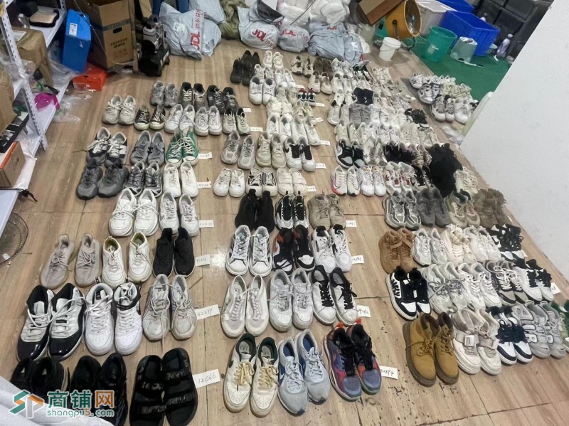 转让经营多年洗鞋店有稳定客源图2
