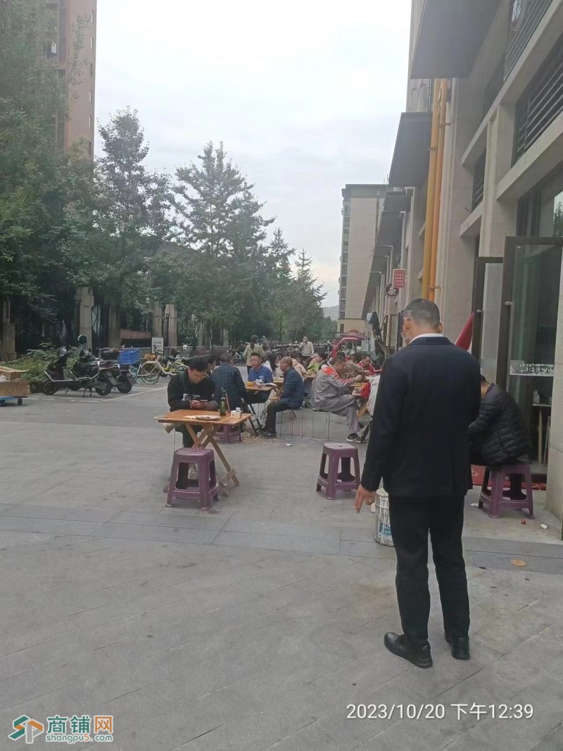 W天府一街临街商铺转让图3