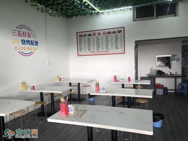 W光明区西环路临街地铁口餐饮店转让图2