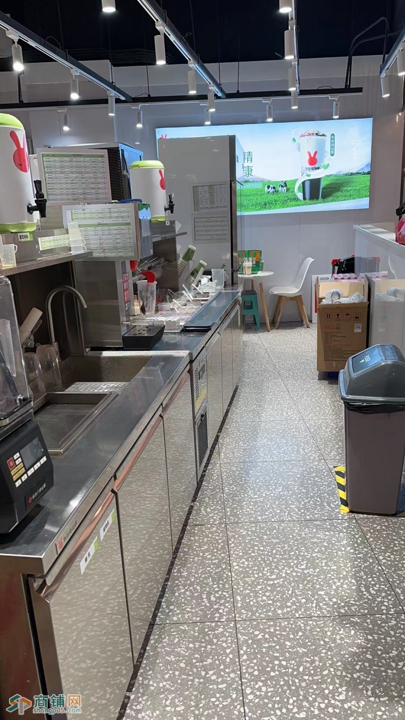 W孵化园地铁口商场品牌奶茶店低价整转图2