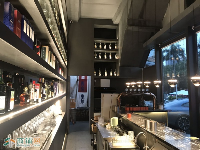 新安街道100平小酒馆分租（早上-18：00点）图3