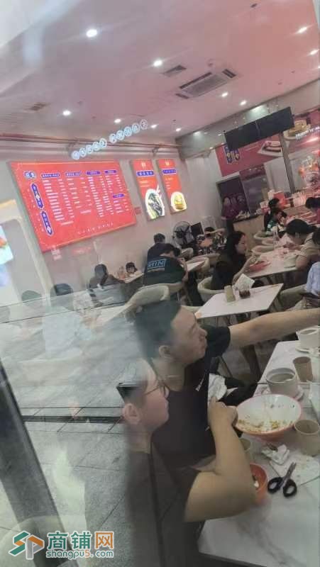 W捡漏！龙岗区荣德广场盈利港式烧腊餐厅图3