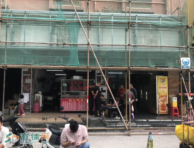 龙华清湖58平餐饮店转让图3