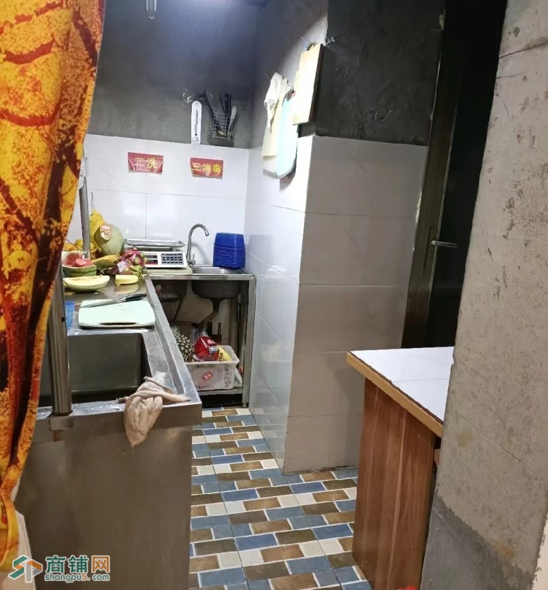 W双流区万人小区水果店转让图3