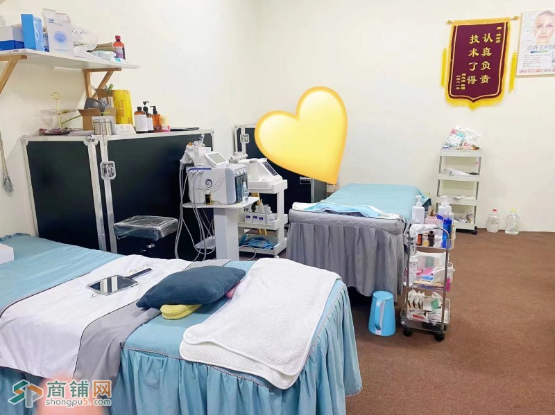 金牛赛云台地铁口店铺转让租金便宜W图3