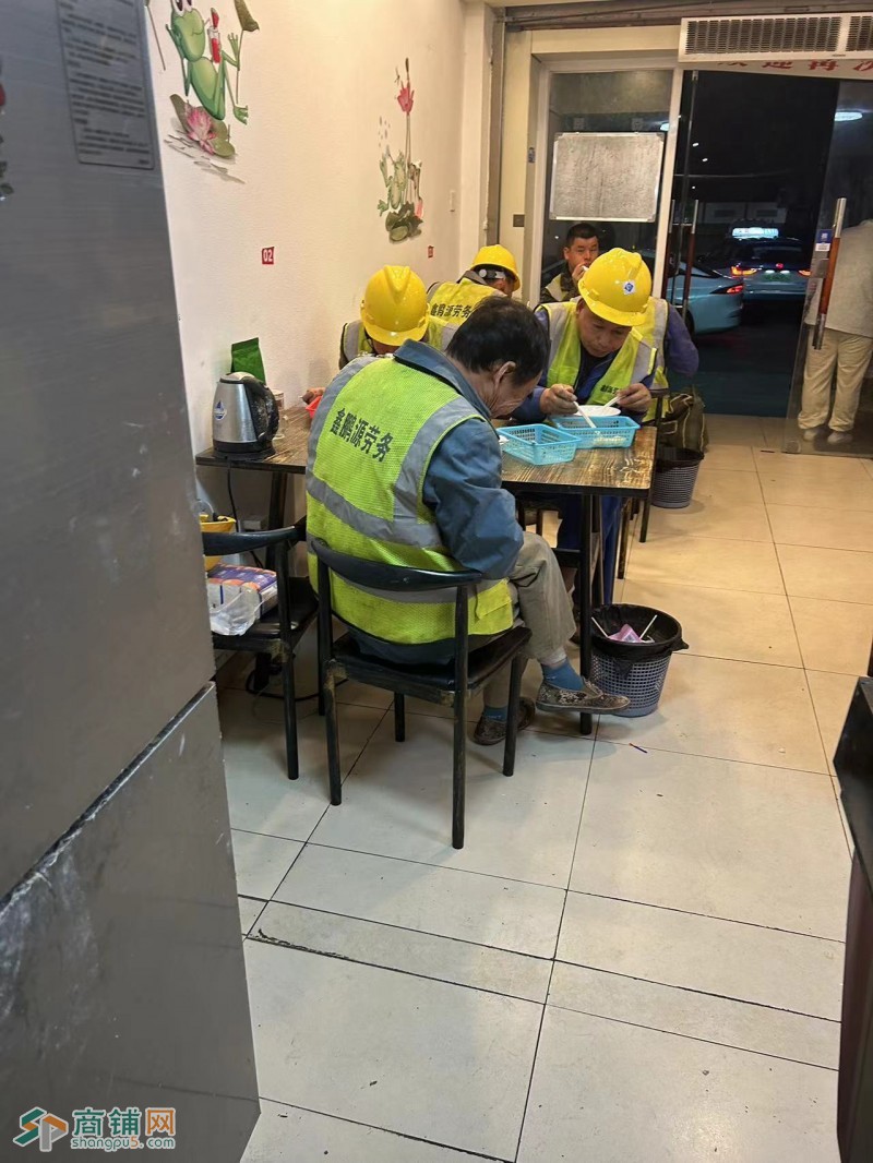 W 捡漏   龙华区滋补胡辣汤   旺铺转让图3