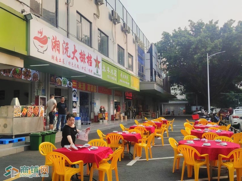 W 宝安区马安山地铁口餐饮夜宵大排档店转让图3