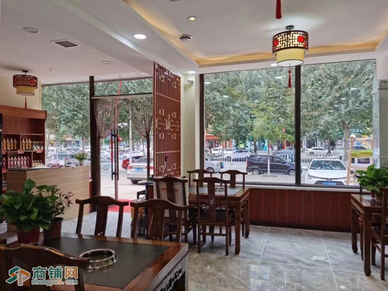 于洪区吉力湖街餐饮店出兑人流大平层150图3