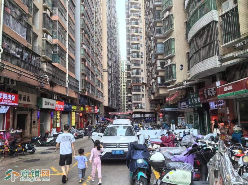 w龙岗75平药店转让图3