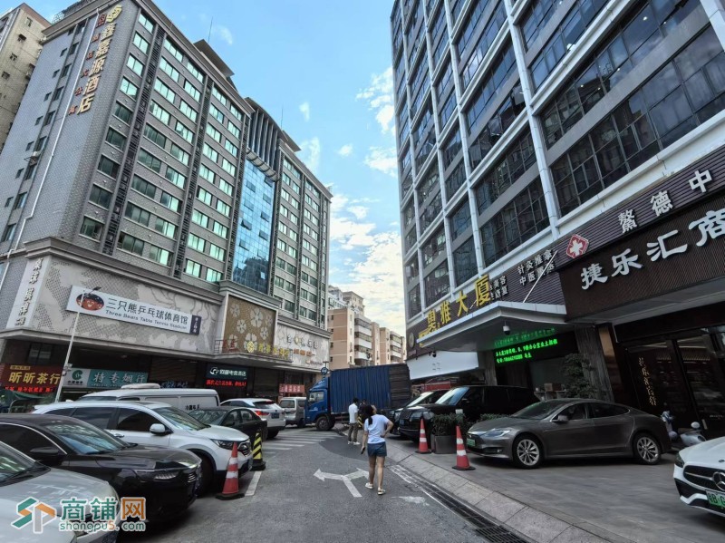 w龙岗坂田15平奶茶小吃转让图3
