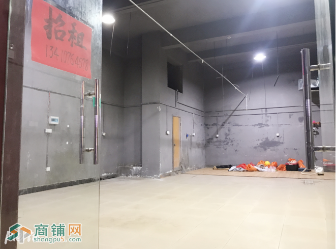 光明区公明富豪一路90平空铺招租图3