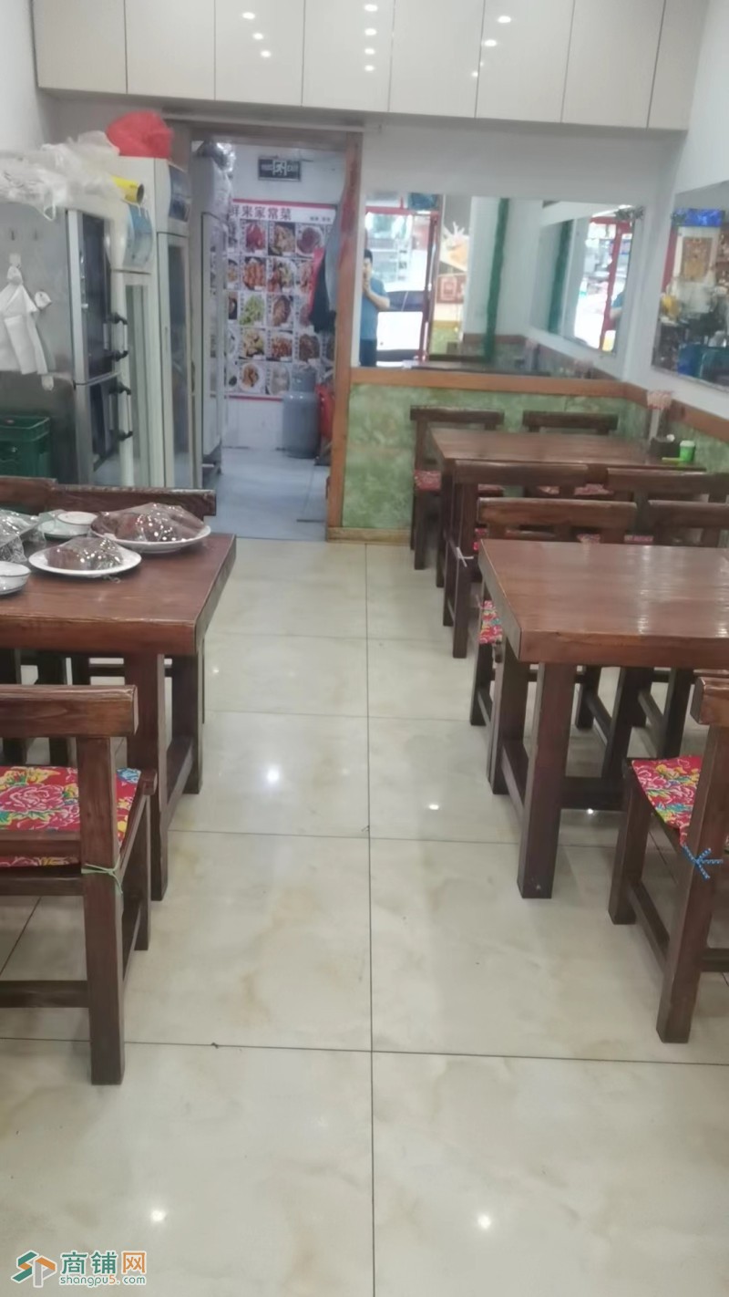 W大东区大什字街旺铺餐饮店转让出兑图2