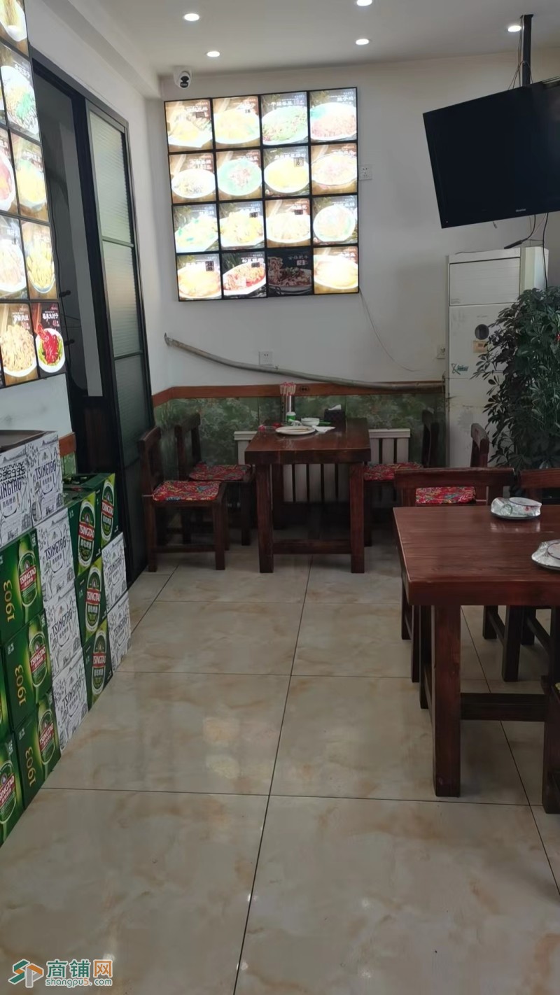 W大东区大什字街旺铺餐饮店转让出兑图3