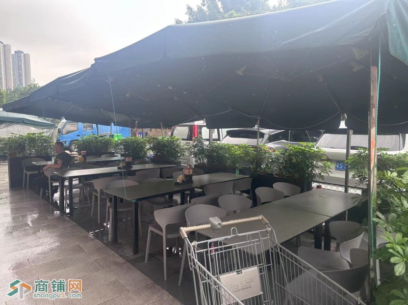 W龙岗尖莎咀购物中心餐饮店转让图2