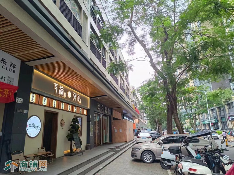 宝安区新安街道临街采耳店旺铺转让W图3