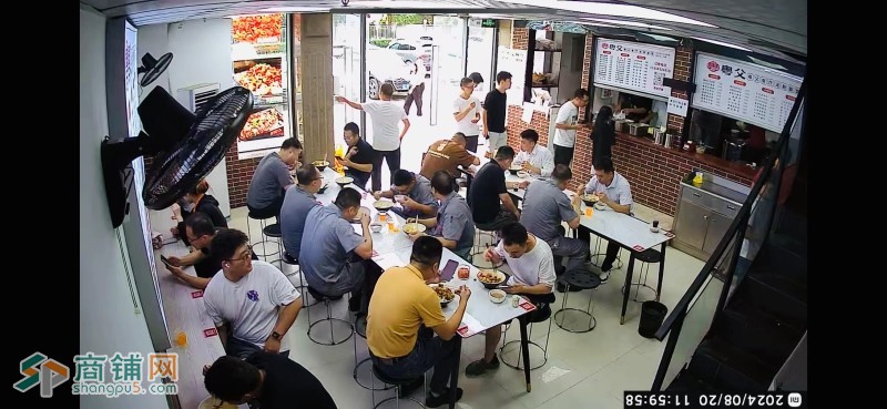 w龙华区 粤父隆江猪脚饭 旺铺转让图3