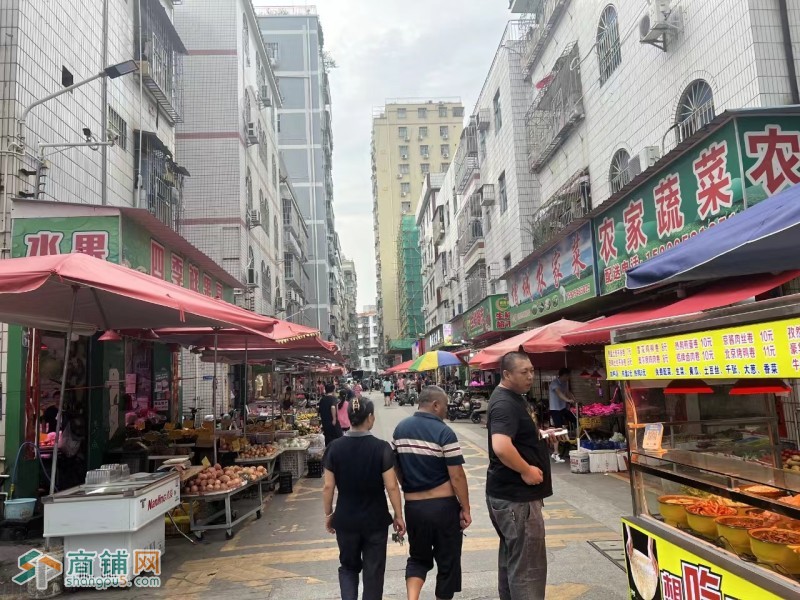 W龙岗区荔园新村早市夜市一条街营业额1万＋水果店转让图3