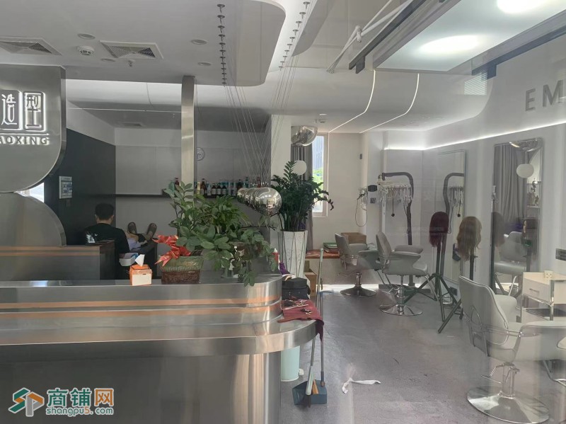 W西丽大型社区中心盈利美容美发店转让图3