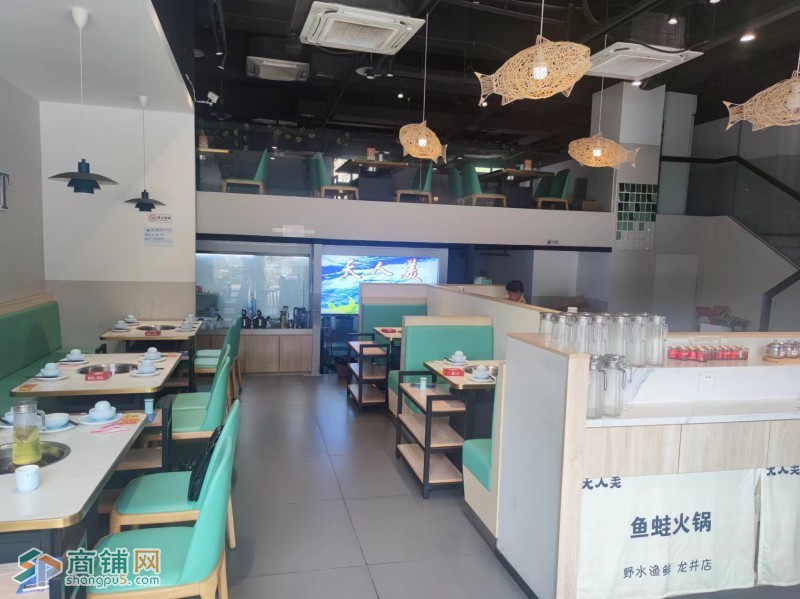 南山区地铁站口图2