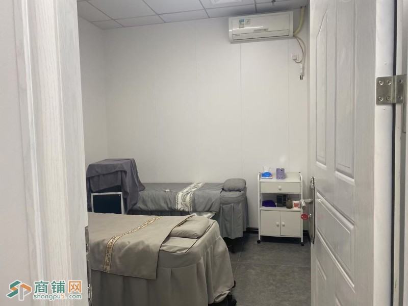 龙岗爱联龙城华府4号楼107商铺鼻安益旺铺转让w图3