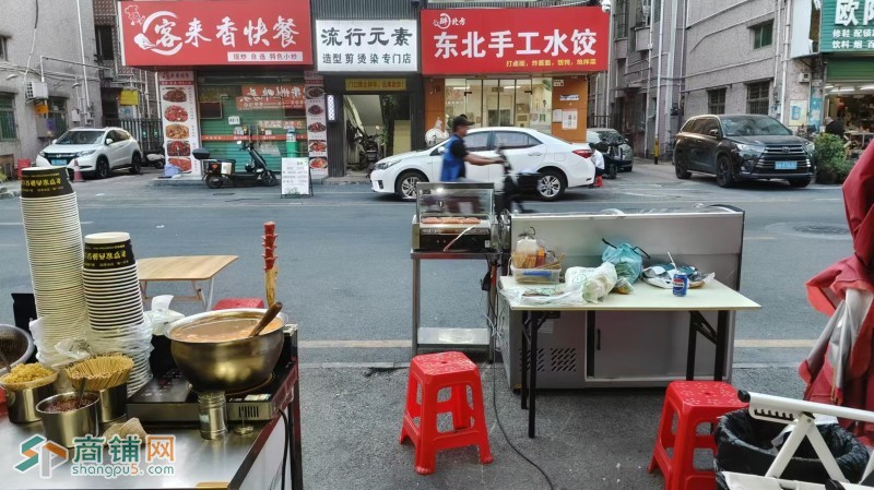 W龙岗老罗家臭豆腐转让图3