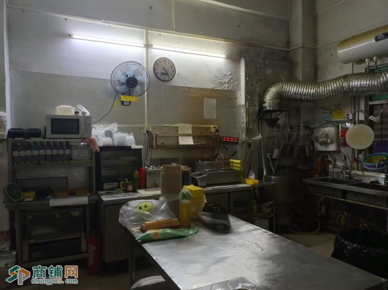 W龙华区大水坑社区旺铺外卖店转让图3