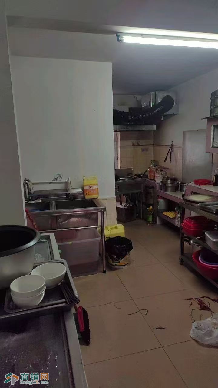 W光明湖北乡菜馆旺铺转让图3