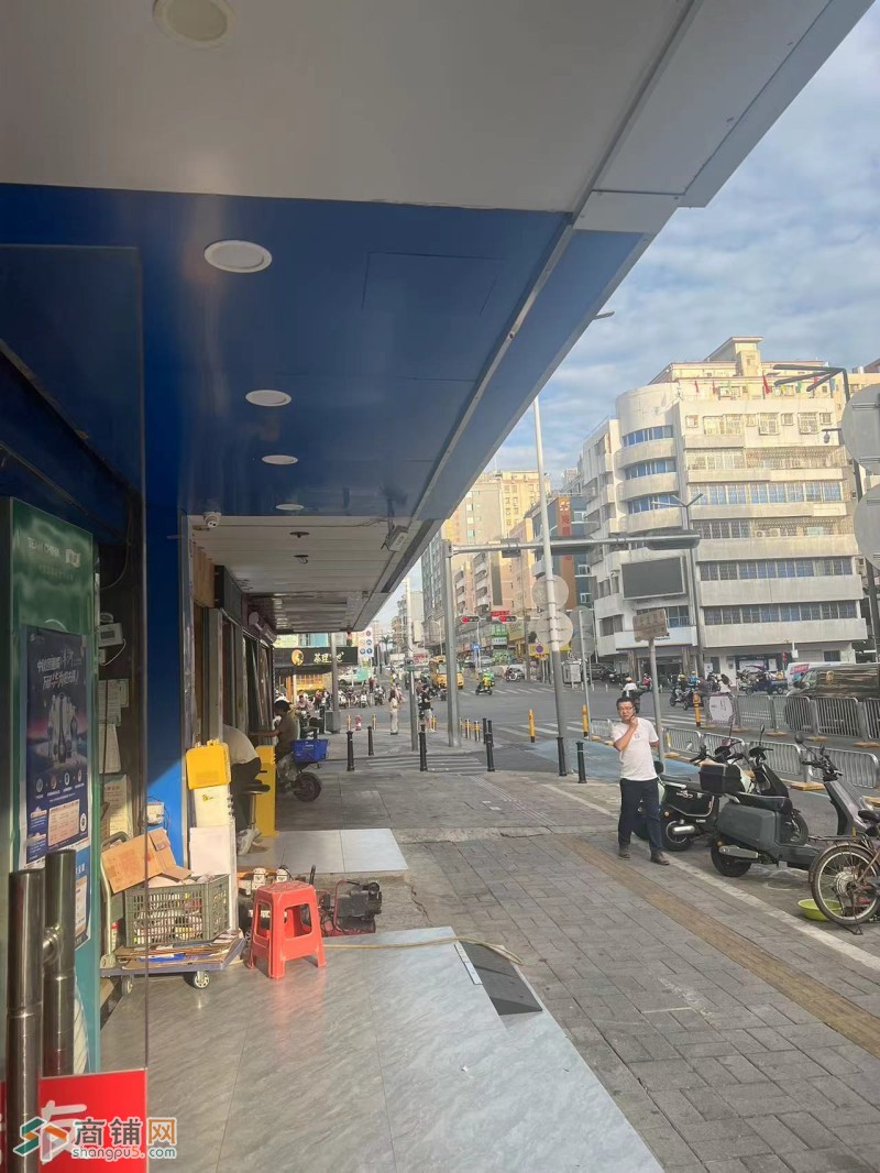 靠近地铁，火爆人流社区，路口主街道旺铺转让w图3