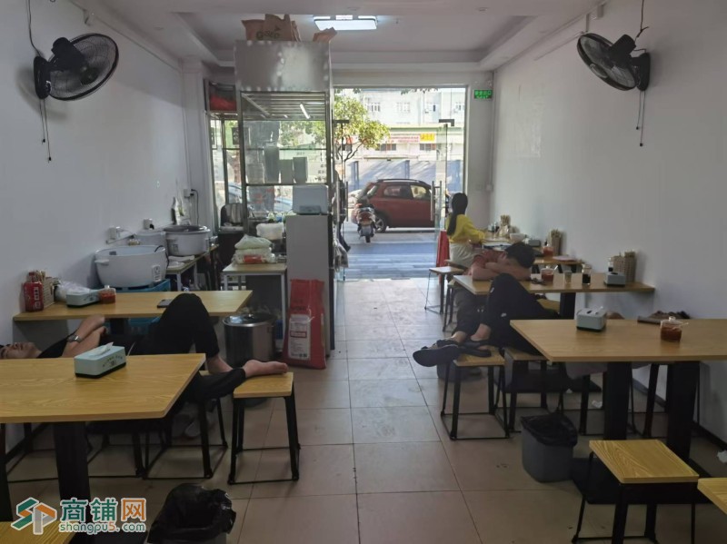 W光明区临街商铺图2