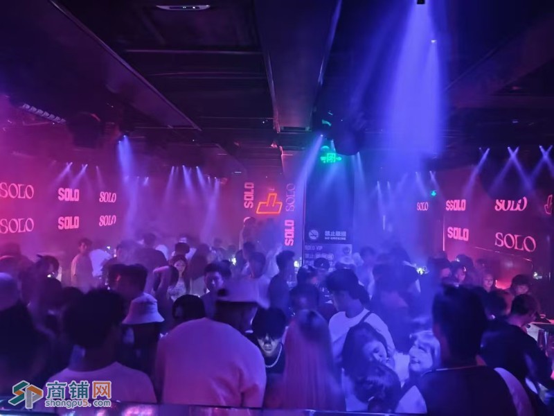 W捡漏！！福田购物公园酒吧街，酒吧转让！！图2
