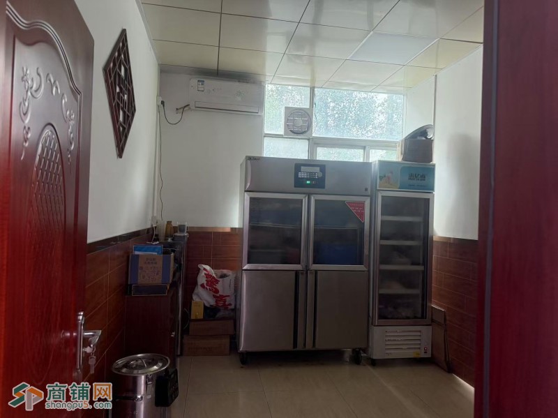 W龙岗餐饮店整体优价转让图3