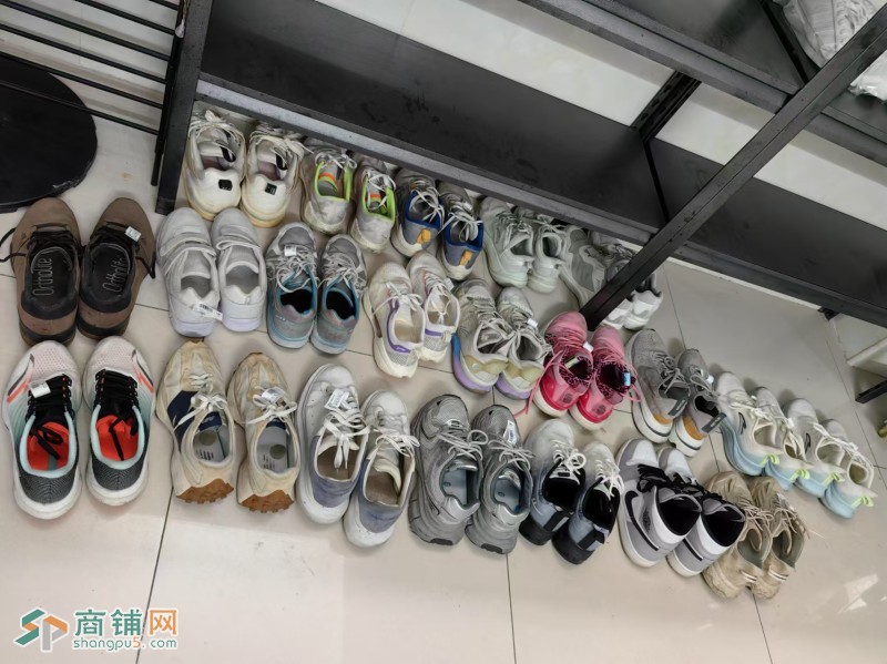 坂田北地铁口洗鞋店图2