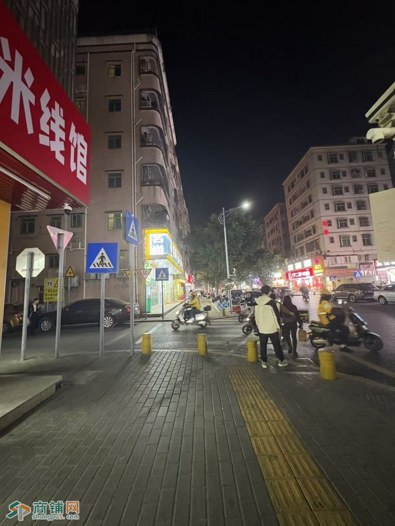 宝安区悦康路旺铺餐饮店转让w图2