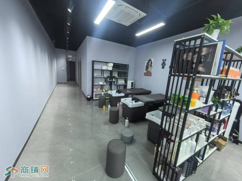 w龙岗高档小区独家理发店图3